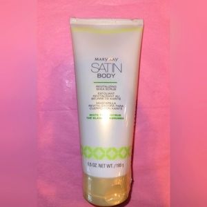 Mary Kay Satin Body Revitalizing Shea Scrub-Factory Sealed.